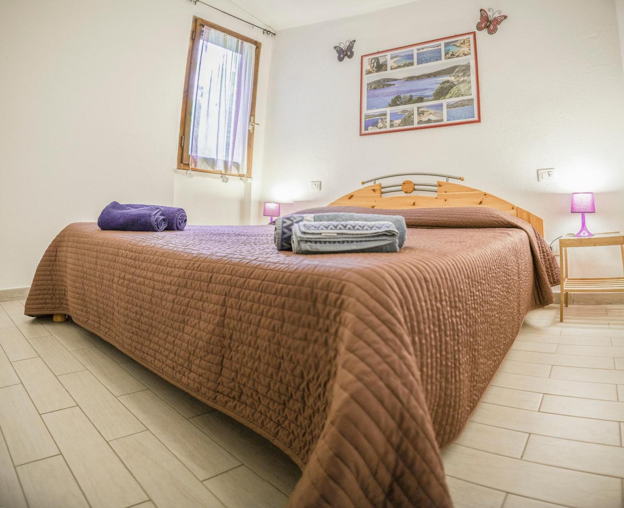 Purple House, 30M To Beach Pula Buitenkant foto