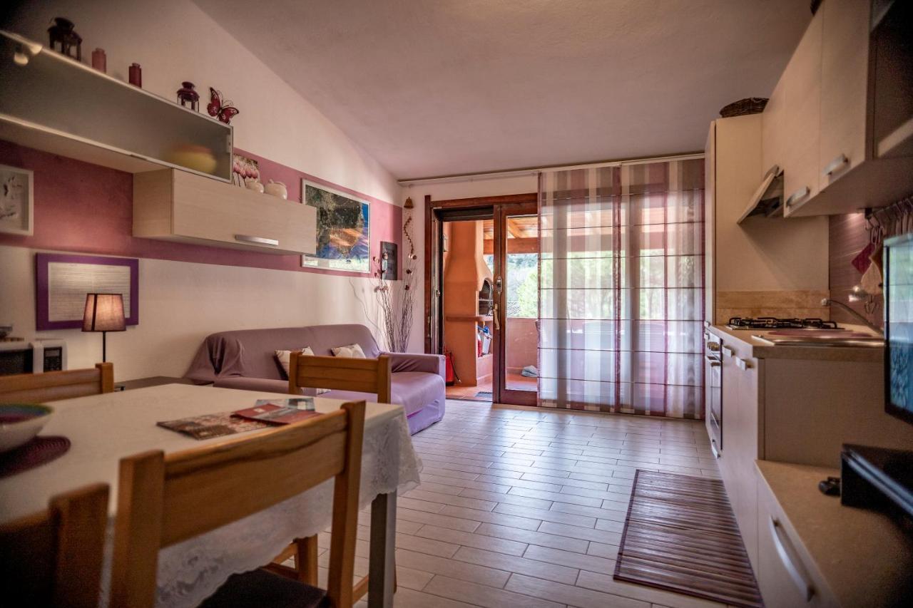 Purple House, 30M To Beach Pula Buitenkant foto